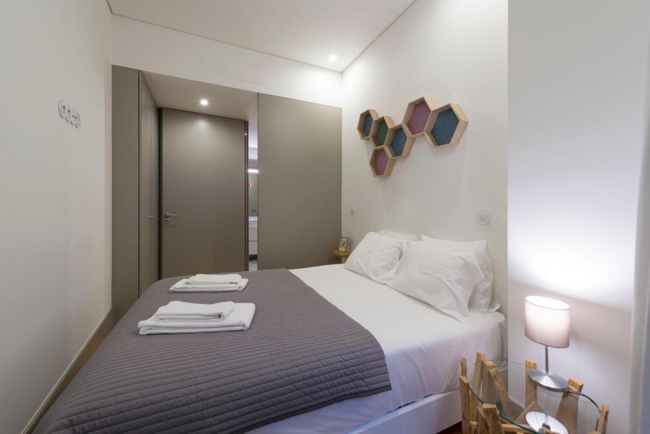 Lovelystay - Stylish Central Apartment By Bolhao Market ポルト エクステリア 写真