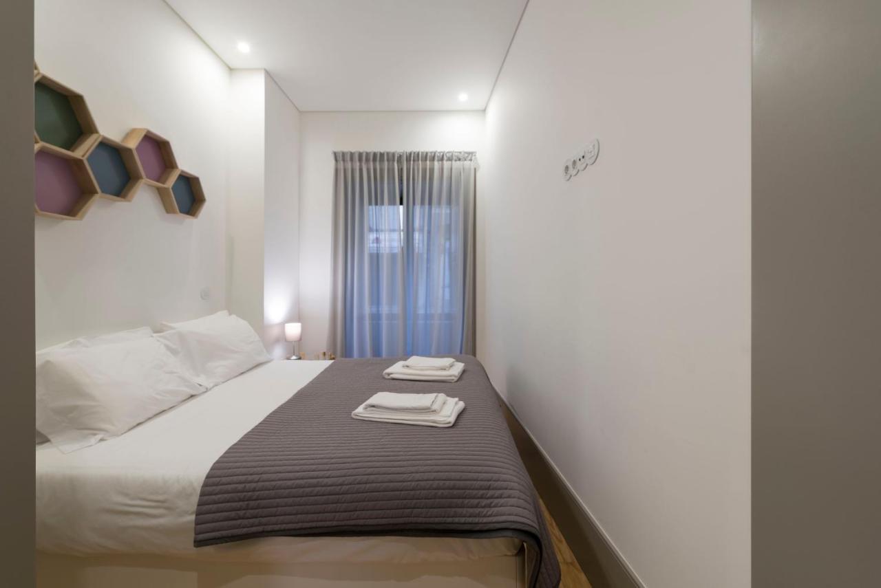 Lovelystay - Stylish Central Apartment By Bolhao Market ポルト エクステリア 写真